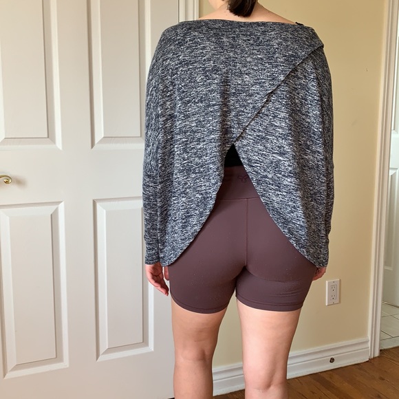 Abstract top - Picture 2 of 2